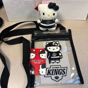 LA Kings Hello Kitty small crossbody (9” x 6”) / plush bag clip / SOLD OUT / NEW